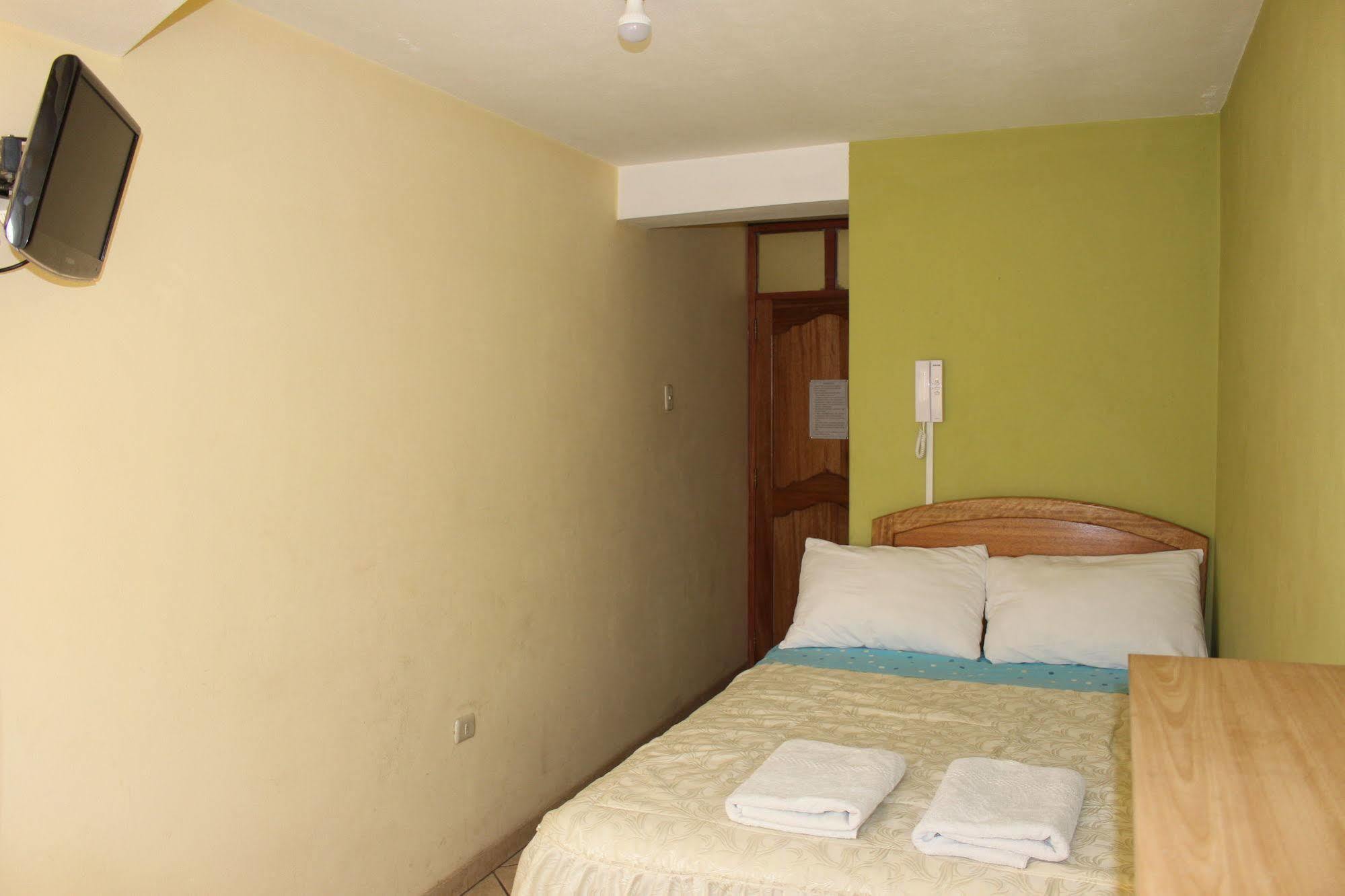Posada De Percybal Lago Inn Puno Exteriér fotografie